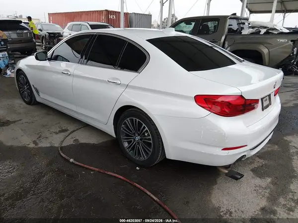 WBAJA5C55JWA56911 — 2018 BMW 5ER, фото 3 с аукциона IAAI 24.09.2026, Задняя часть справа