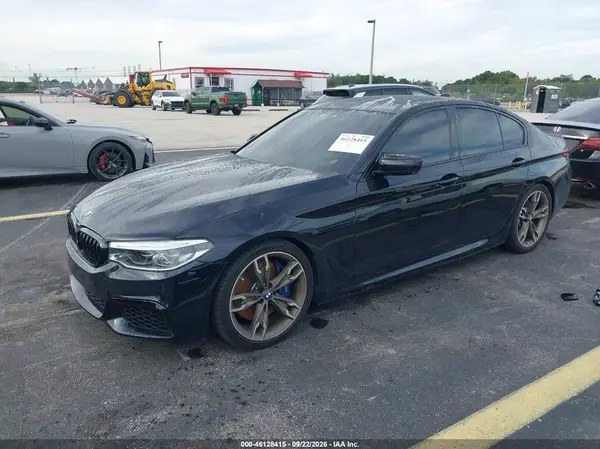 WBAJS7C02LBN96124 — 2020 BMW 5ER, фото 2 с аукциона IAAI, Подтопление