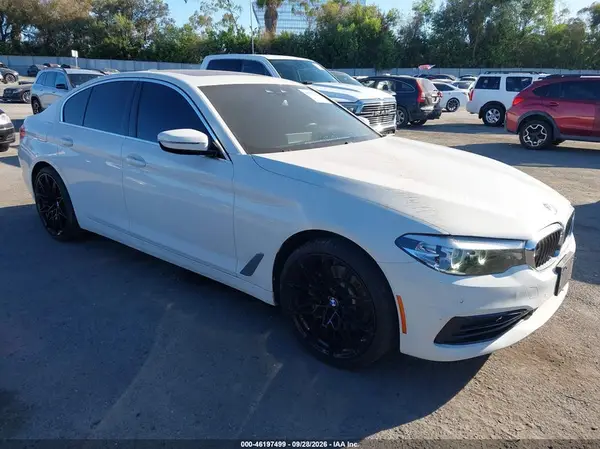 WBAJR3C05LWW64090 — 2020 BMW 5ER, Задняя часть слева (Left Rear), фото до ремонта