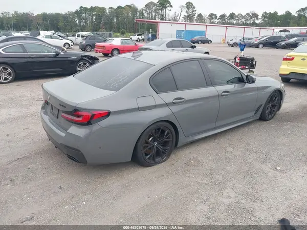 WBA53BJ01MWX31771 — 2021 BMW 5ER, фото 4 с аукциона IAAI 13.10.2026, Передняя часть слева