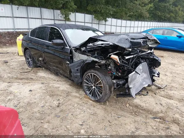 WBA53BJ05NWX42354 — 2022 BMW 5ER, Передняя часть (Front End), фото до ремонта