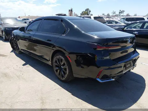 2024 BMW 740I VIN WBA23EH09RCS61668 фото 3