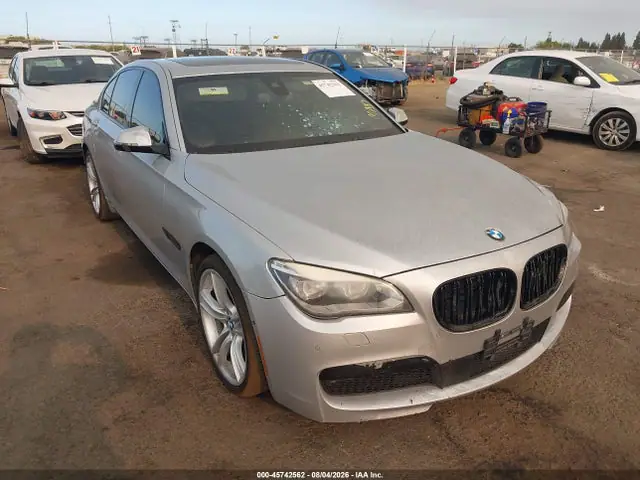 WBAYA8C58FG197812 — 2015 BMW 750I, Передняя часть (Front End), фото до ремонта