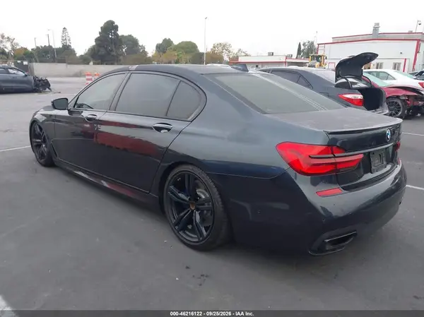 2017 BMW 7ER VIN WBA7E2C5XHG740531 фото 3