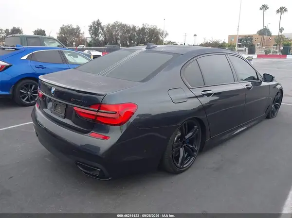 2017 BMW 7ER VIN WBA7E2C5XHG740531 фото 4