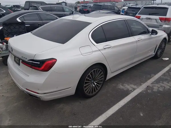 WBA7U2C0XMCG35354 — 2021 BMW 7ER, фото 4 с аукциона IAAI, Передняя часть
