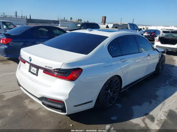 WBA7U2C04NCK68515 — 2022 BMW 7ER, фото 4 с аукциона IAAI, Передняя часть