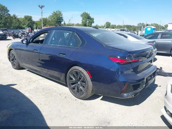 WBA33EJ06SCU79507 — 2025 BMW 7ER, фото 3 с аукциона IAAI, Задняя часть справа