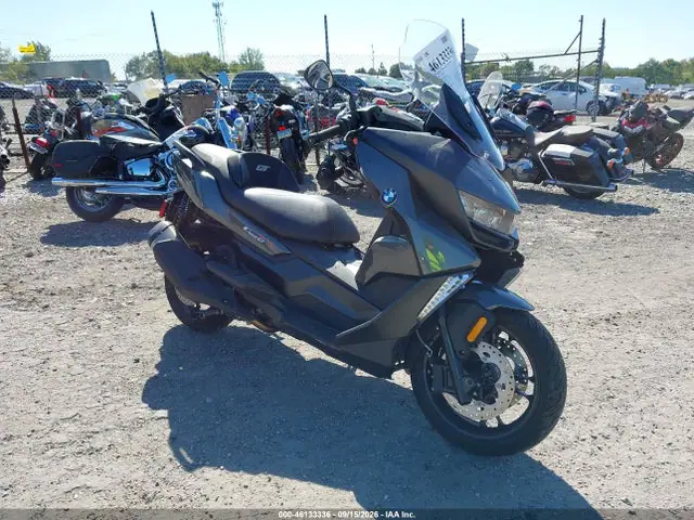 WB40C6304NS899429 — 2022 BMW C 400 GT, Передняя часть слева (Left Front), фото до ремонта