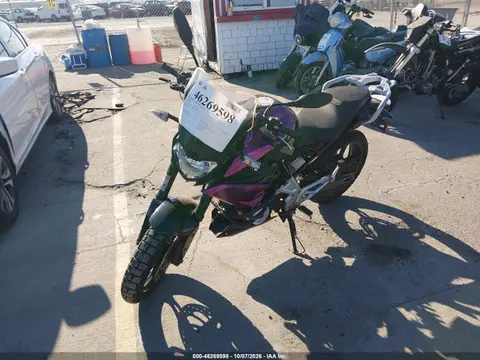 2018 BMW G310 R VIN WB30G110XJR856584 фото 2
