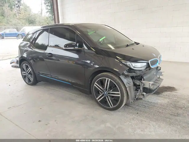 WBY1Z4C54FV501430 — 2015 BMW i3 Base W/Range Extender, Левый бок (Left Side), фото до ремонта
