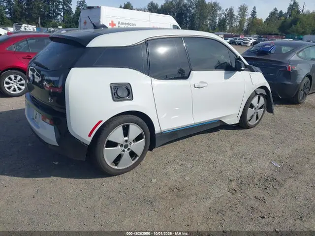 WBY1Z4C54FV501668 — 2015 BMW i3 Base W/Range Extender, фото 4 с аукциона IAAI 14.10.2026, Естественный износ