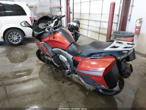 2015 BMW K1600 Gt VIN WB106110XFZX82473 фото 3