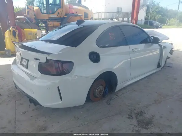 WBS1H9C32HV888250 — 2017 BMW M2, фото 4 с аукциона IAAI, Передняя часть