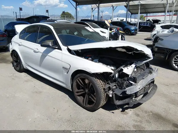 WBS8M9C51J5L00419 — 2018 BMW M3, Передняя часть (Front & Rear), фото до ремонта