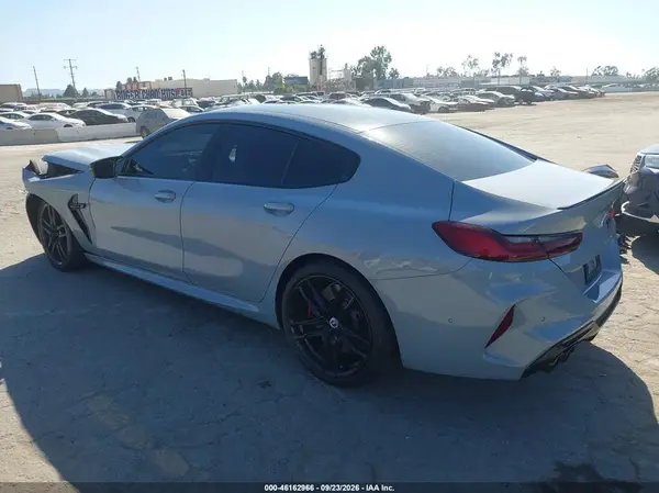 WBSGV0C02PCL36486 — 2023 BMW M8, фото 3 с аукциона IAAI, Передняя часть