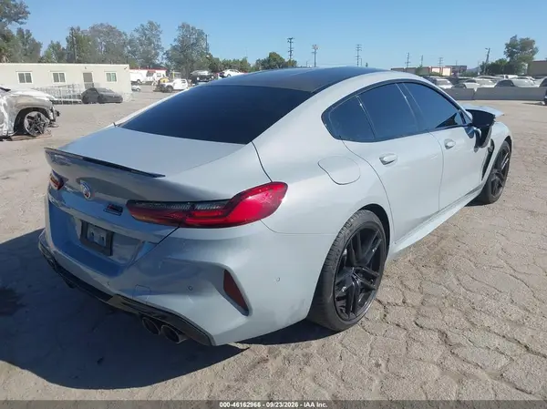 WBSGV0C02PCL36486 — 2023 BMW M8, фото 4 с аукциона IAAI, Передняя часть