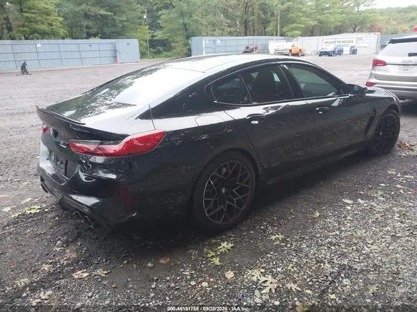 WBSGV0C03RCP47771 — 2024 BMW M8, фото 4 с аукциона IAAI, Левый бок