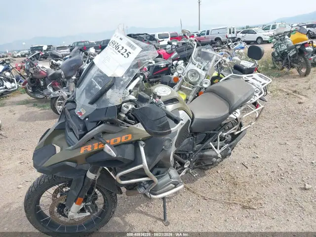 WB10A1203FZ096787 — 2015 BMW R1200 Gs Adventure, фото 2 с аукциона IAAI 30.09.2026, Повреждения со всех сторон