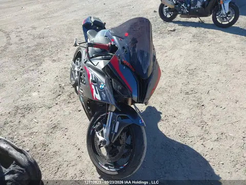 WB10E2303N6F15197 — 2022 BMW S 1000 Rr, Передняя часть (Front), фото до ремонта