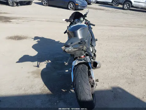 2014 BMW S1000 Rr VIN WB10D2100FZ352348 фото 16