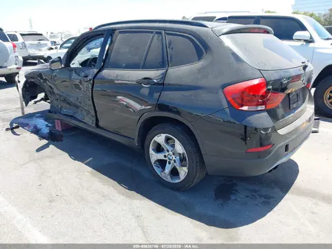 2015 BMW X1 Sdrive28i VIN WBAVM1C5XFV316795 фото 3