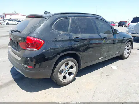 2015 BMW X1 Sdrive28i VIN WBAVM1C5XFV316795 фото 4