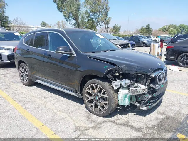 WBXJG7C08M5S12029 — 2021 BMW X1 SDRIVE28I, Передняя часть (Front End), фото до ремонта