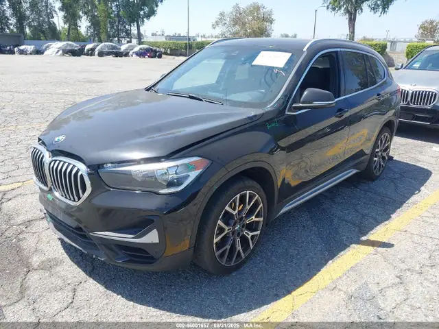 WBXJG7C08M5S12029 — 2021 BMW X1 SDRIVE28I, фото 2 с аукциона IAAI 13.10.2026, Передняя часть