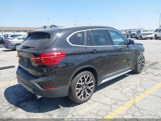 WBXJG7C08M5S12029 — 2021 BMW X1 SDRIVE28I, фото 4 с аукциона IAAI 13.10.2026, Передняя часть