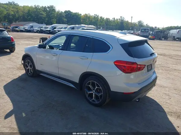 WBXHT3C35GP887200 — 2016 BMW X1, фото 3 с аукциона IAAI 13.10.2026, Передняя часть
