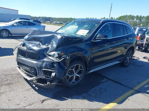 WBXHT3Z33G4A51011 — 2016 BMW X1, фото 2 с аукциона IAAI, Передняя часть