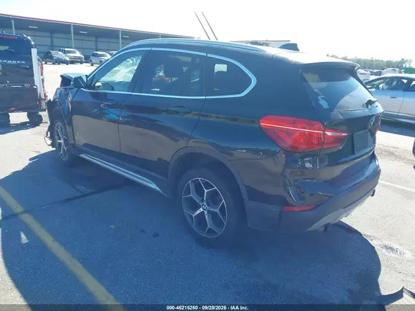 WBXHT3Z33G4A51011 — 2016 BMW X1, фото 3 с аукциона IAAI, Передняя часть