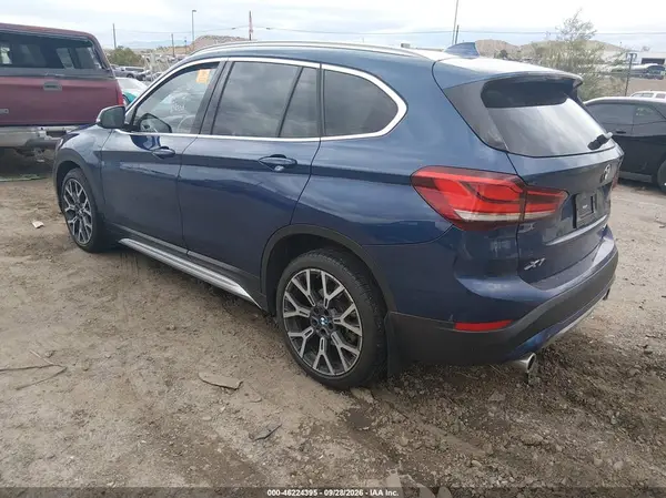 WBXJG9C0XM5U14382 — 2021 BMW X1, фото 3 с аукциона IAAI, Биологическая или химическая опасность