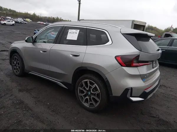 WBX73EF00R5Z99314 — 2024 BMW X1, фото 3 с аукциона IAAI, Повреждения со всех сторон
