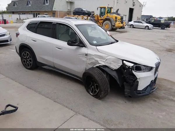 WBX73EF02S5367856 — 2025 BMW X1, Передняя часть (Front End), фото до ремонта