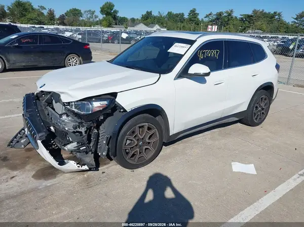 WBX73EF04S5138675 — 2025 BMW X1, фото 2 с аукциона IAAI, Передняя часть