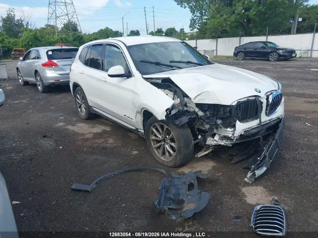 5UXTR9C52JLC80617 — 2018 BMW X3 XDRIVE30I, Передняя часть (Front), фото до ремонта