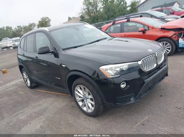 5UXWX9C53H0T01485 — 2017 BMW X3, Передняя часть слева (Left Front), фото до ремонта