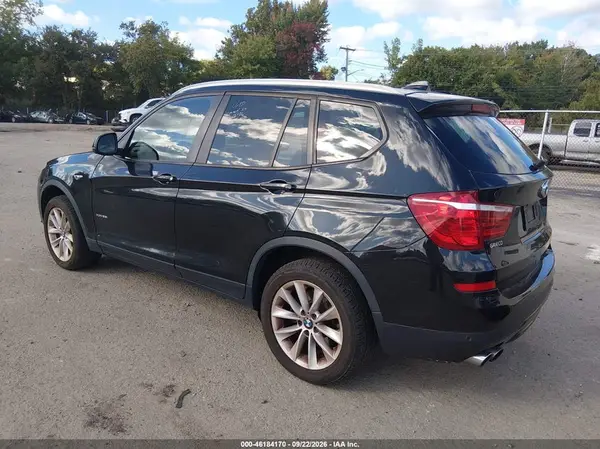 5UXWX9C56H0T15106 — 2017 BMW X3, фото 3 с аукциона IAAI, Передняя часть