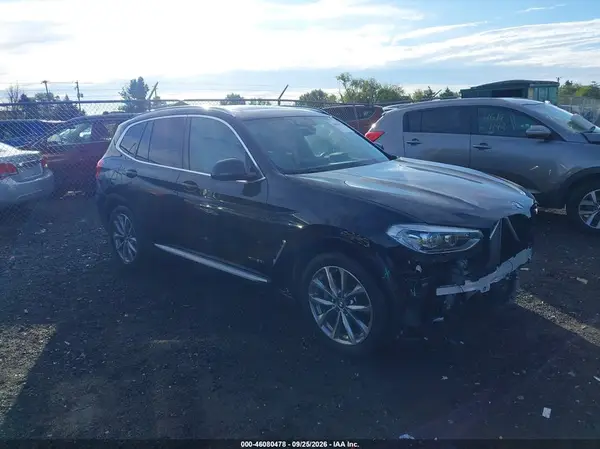 5UXTR9C50JLC69485 — 2018 BMW X3, Передняя часть (Front End), фото до ремонта
