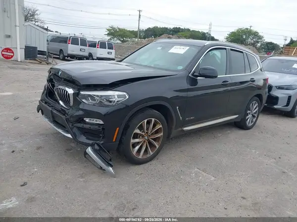 5UXTR9C58JLC84252 — 2018 BMW X3, фото 2 с аукциона IAAI, Передняя часть