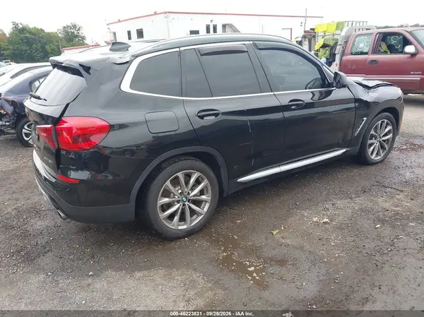 5UXTR9C5XJLD71232 — 2018 BMW X3, фото 4 с аукциона IAAI, Передняя часть
