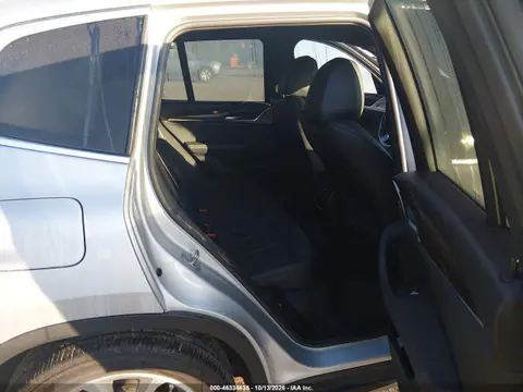 2018 BMW X3 xDrive30I VIN 5UXTR9C59JLD57533 фото 9