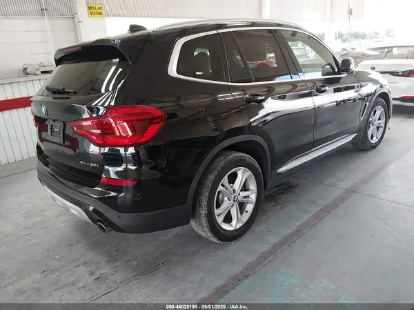 5UXTR9C57KLP93263 — 2019 BMW X3, фото 4 с аукциона IAAI 12.10.2026, Передняя часть слева
