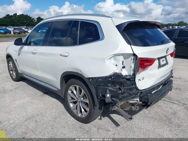 5UXTR7C58KLE96364 — 2019 BMW X3, фото 3 с аукциона IAAI, Задняя часть