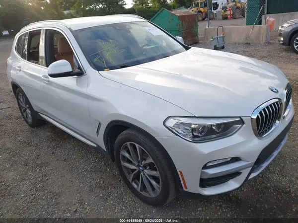 5UXTR7C53KLF32333 — 2019 BMW X3, Передняя часть (Front & Rear), фото до ремонта