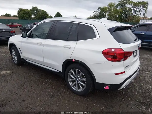 5UXTR9C59KLD96138 — 2019 BMW X3, фото 3 с аукциона IAAI, Подтопление