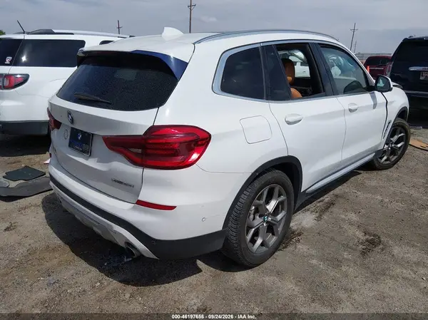 5UXTY5C05L9D10421 — 2020 BMW X3, фото 4 с аукциона IAAI, Передняя часть слева