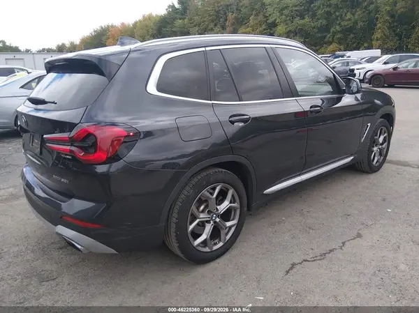 WBX57DP07NN177334 — 2022 BMW X3, фото 4 с аукциона IAAI, Пресная вода